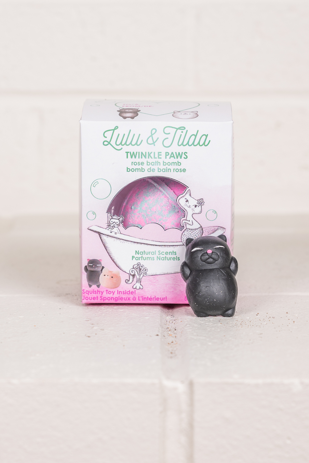 Bath Bomb with Surprise Squishie Inside-Bath Bomb-Retail-Great Pretenders USA